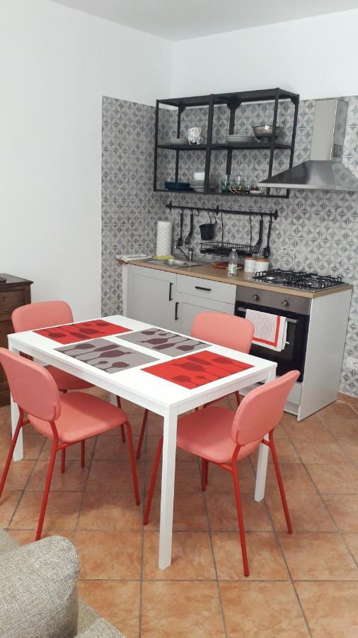 Max And Sun Parking Privato Nel Prezzo Lejlighed Sanremo Eksteriør billede